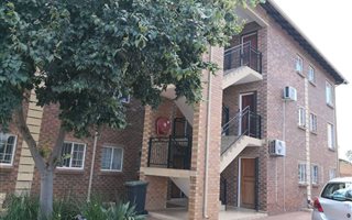 3 Bedroom Apartment in Glen Lauriston