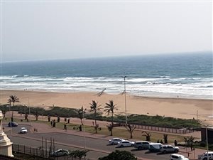 2 Bed Flat in South Beach