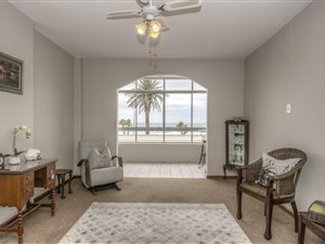 2 Bed Apartment in Summerstrand