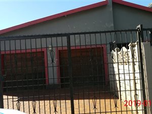 3 Bedroom House in Lenasia South