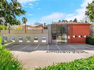 864 m² Commercial space in Dunkeld West