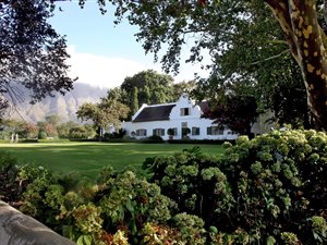 27.5 ha Smallholding in Franschhoek