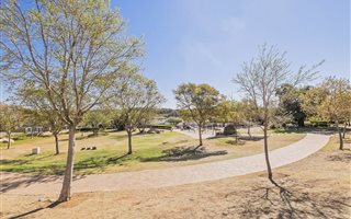 900 m² Land available in Cedar Creek
