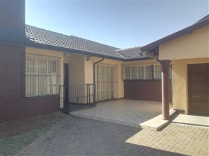 4 Bed House in Barry Hertzog Park