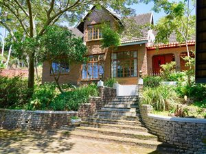 6 Bed House in Marina Beach