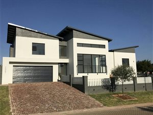 4 Bed House in Copperleaf