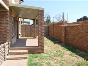 2 Bed Townhouse in Raslouw