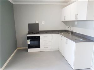 2 Bed Apartment in Richmond Hill