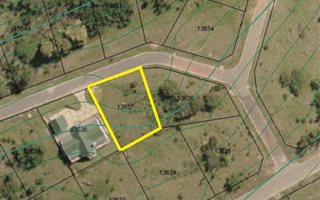 700 m² Land available in Green Pastures