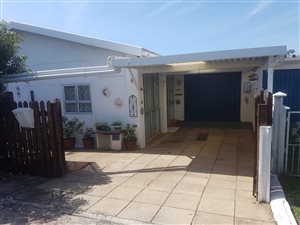 2 Bed House in Illovo Beach