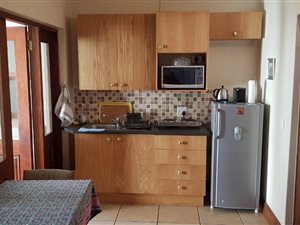 Studio apartment in Waterkloof