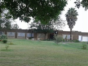 2.4 ha Land available in Stefanopark