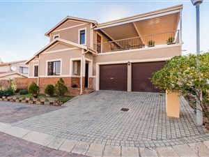 3 Bed Cluster in Halfway Gardens