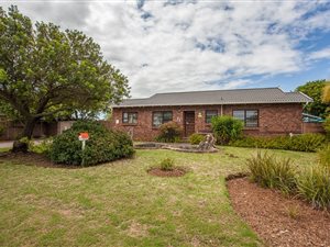 3 Bed House in Kunene Park