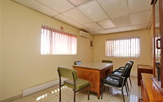 540 m² Office Space in North Riding