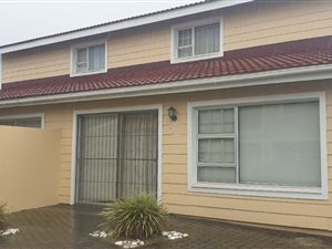 2 Bed Townhouse in Hartenbos