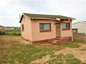2 Bedroom House in Kwadwesi