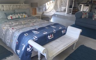 Loft in Grotto Bay