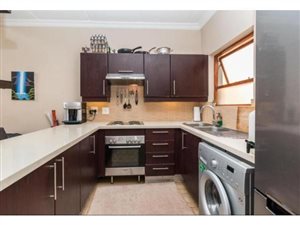 2 Bed Apartment in Carlswald Estate