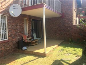 2 Bed Townhouse in Moreleta Park