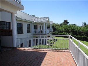 3 Bed Apartment in Pumula