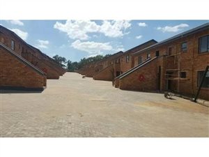 2 Bed Townhouse in Elandsfontein AH
