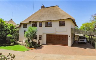 4 Bedroom House in Club Nautique