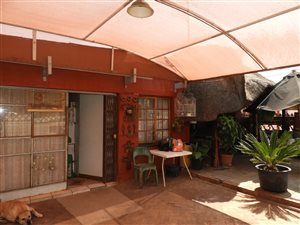 5 Bed House in Randlespark