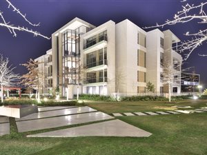 2 Bed Apartment in Menlyn