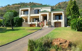 3 Bedroom House in Kosmos Ridge