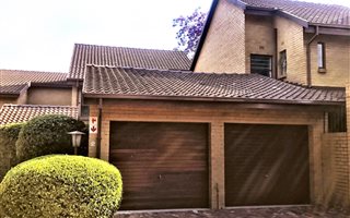 3 Bedroom Townhouse in Benmore Gardens