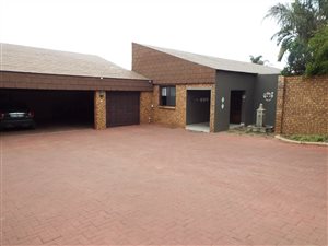 3 Bed House in Die Heuwel