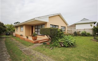 3 Bedroom House in Greenfields