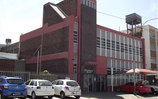 1750 m² Commercial space in Village Deep