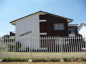 2 Bed Apartment in Farrarmere