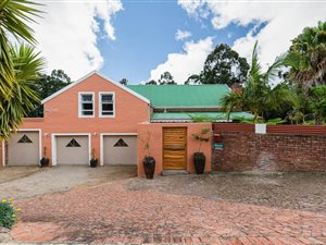 5 Bed House in Heather Park