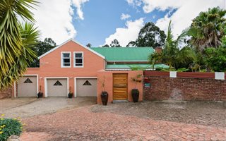 5 Bedroom House in Heather Park