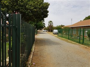 2 Bed Townhouse in La Hoff