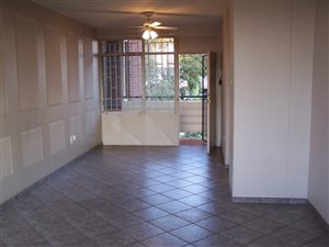 1.5 Bed Flat in Queenswood