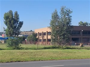 4000 m² Commercial space in Edenvale