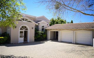 5 Bedroom House in Dainfern Valley