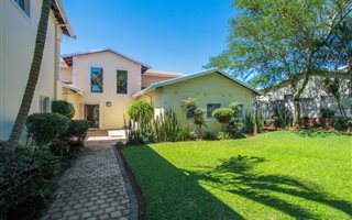 4 Bedroom House in La Lucia