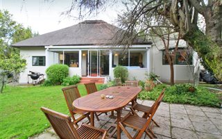 3 Bedroom House in Roundhay