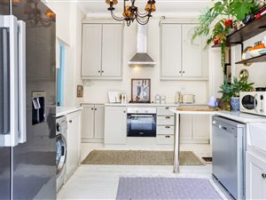 3 Bed House in Sea Point