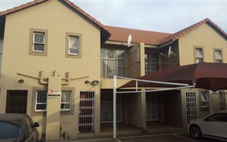 2 Bedroom Apartment in Vanderbijlpark SE