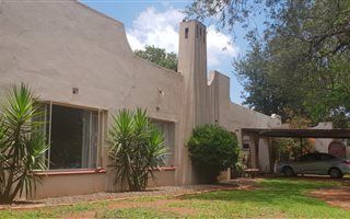 1.7 ha Farm in Tarlton