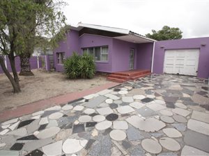 3 Bed House in Belmont Park