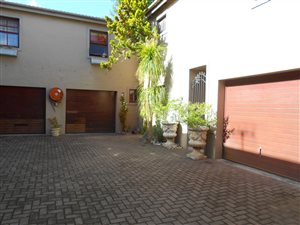 2 Bed Townhouse in Durbanville