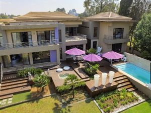 5 Bed Townhouse in Vanderbijlpark NW