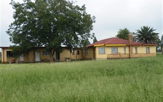 2.1 ha Farm in Theoville